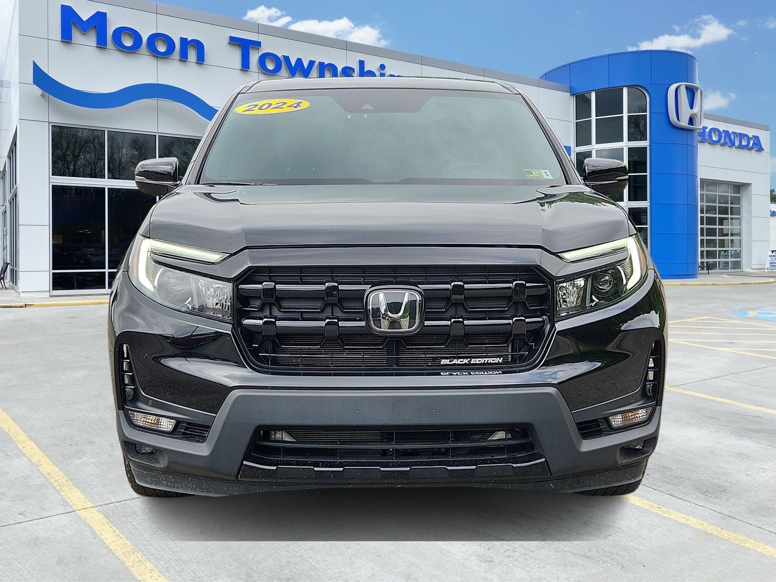 Used 2024 Honda Ridgeline Black Edition image 2