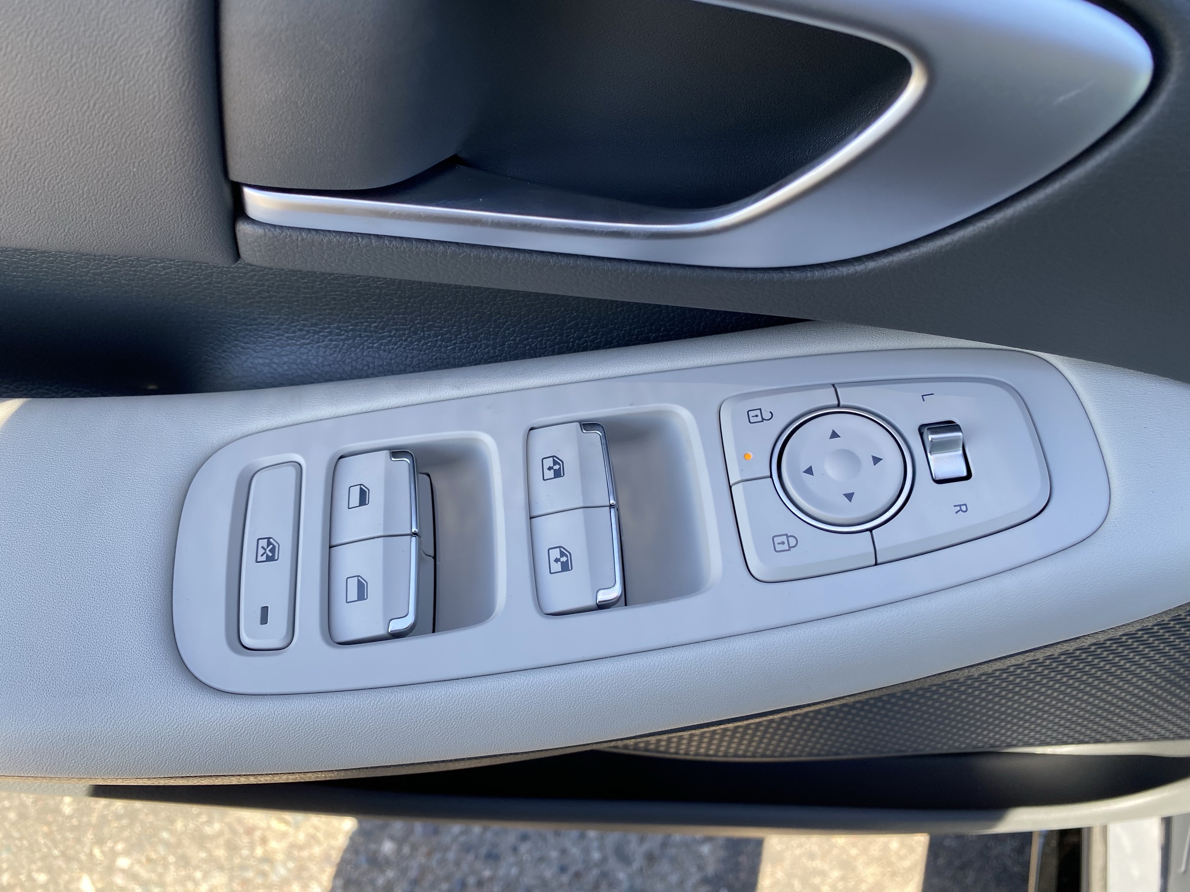New 2026 Hyundai Sonata SEL FWD image 18