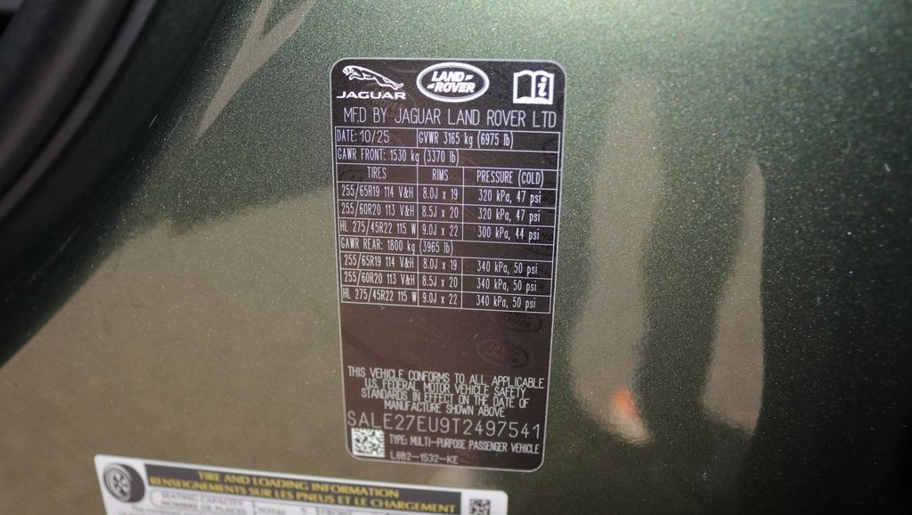 Used 2026 Land Rover Defender 110 X-Dynamic SE AWD/4WD image 28