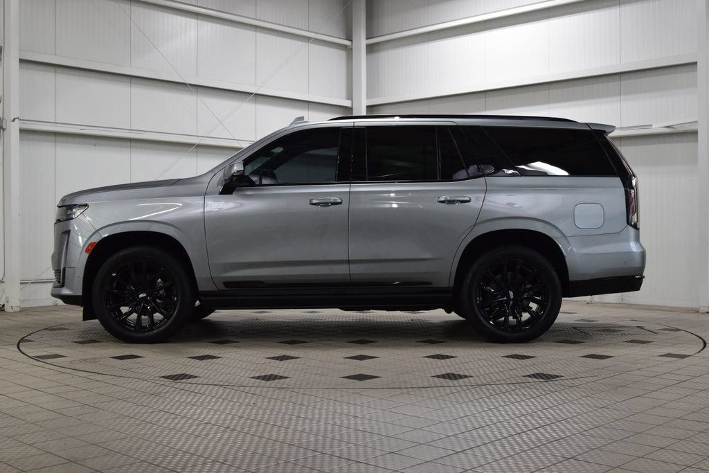 Used 2023 Cadillac Escalade Sport w/ LPO, ONYX Package AWD/4WD image 4