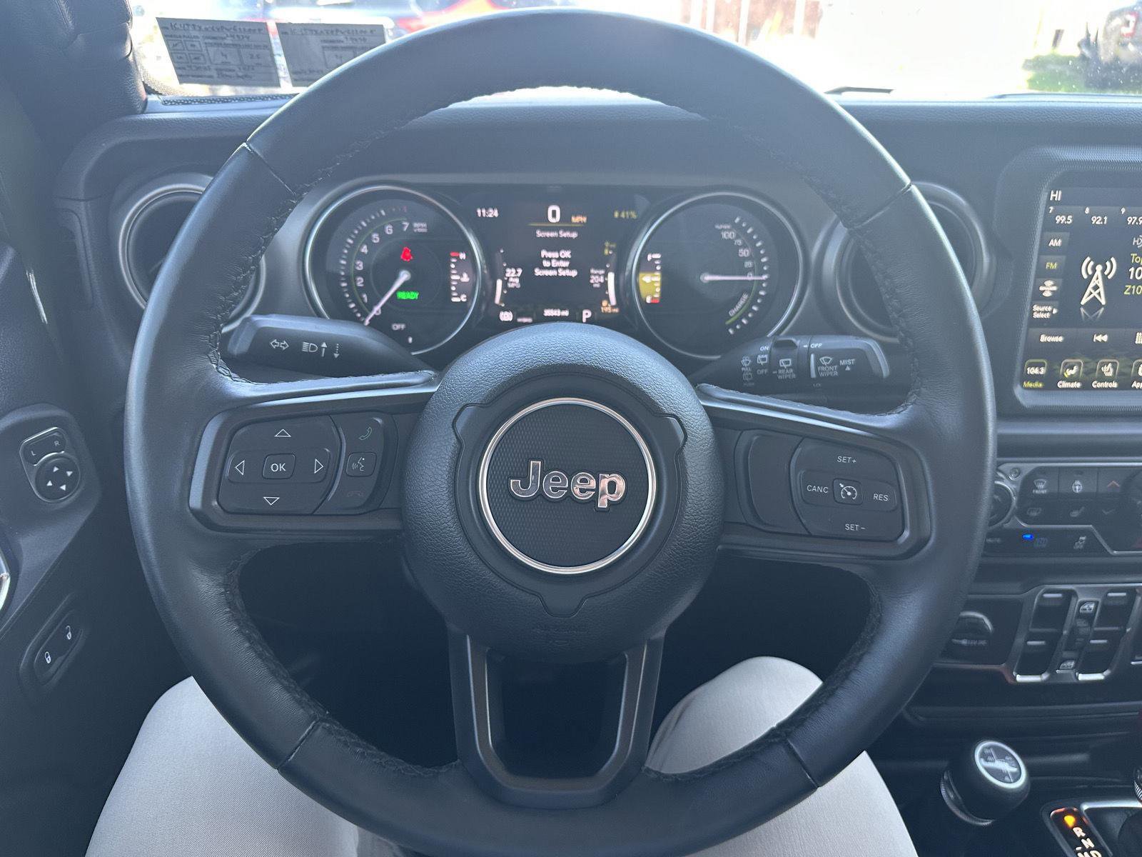 Used 2023 Jeep Wrangler Unlimited w/ Cold Weather Group image 10