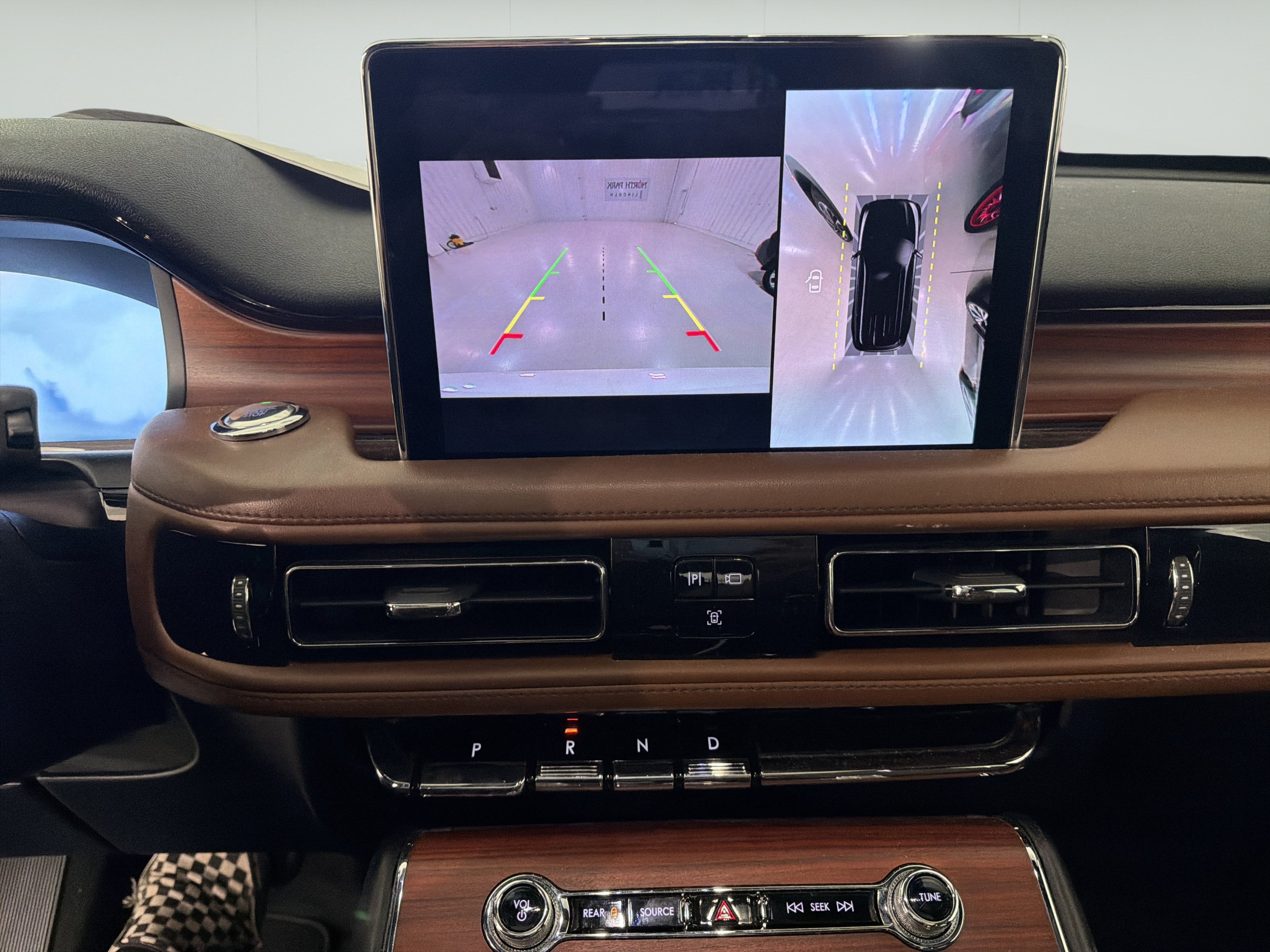 Used 2021 Lincoln Aviator Reserve w/ Equipment Group 202A AWD/4WD image 19