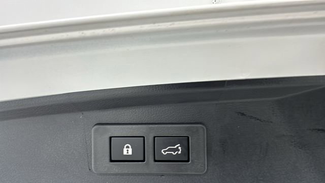 Certified 2025 Subaru Outback Premium image 19