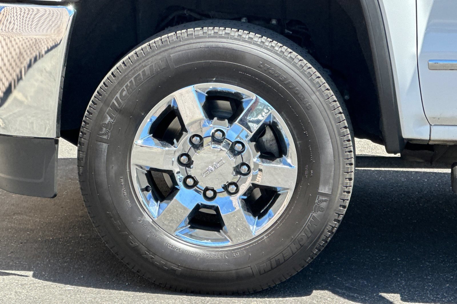 Used 2016 GMC Sierra 2500 SLT w/ Duramax Plus Package RWD image 26