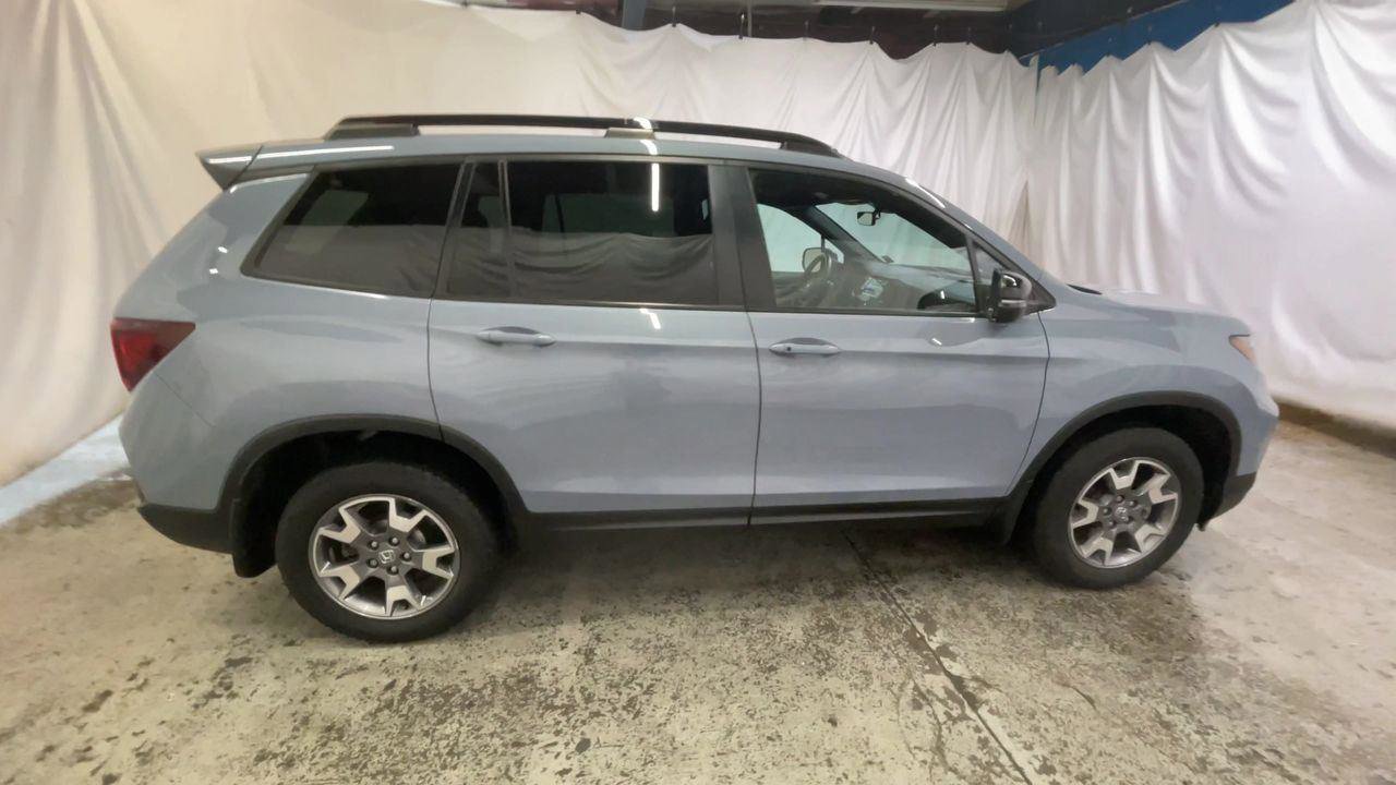 Used 2023 Honda Passport TrailSport image 9
