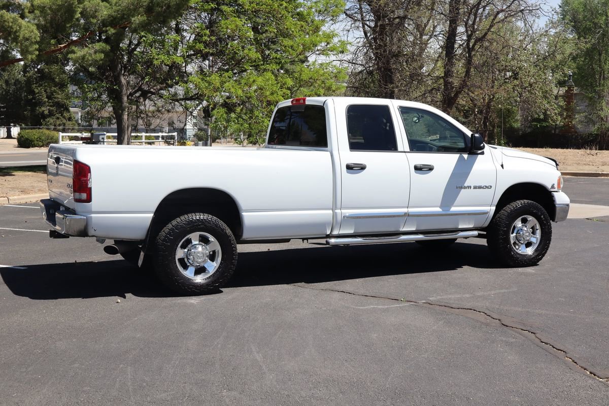 Used 2005 Dodge Ram 2500 Truck SLT AWD/4WD image 4