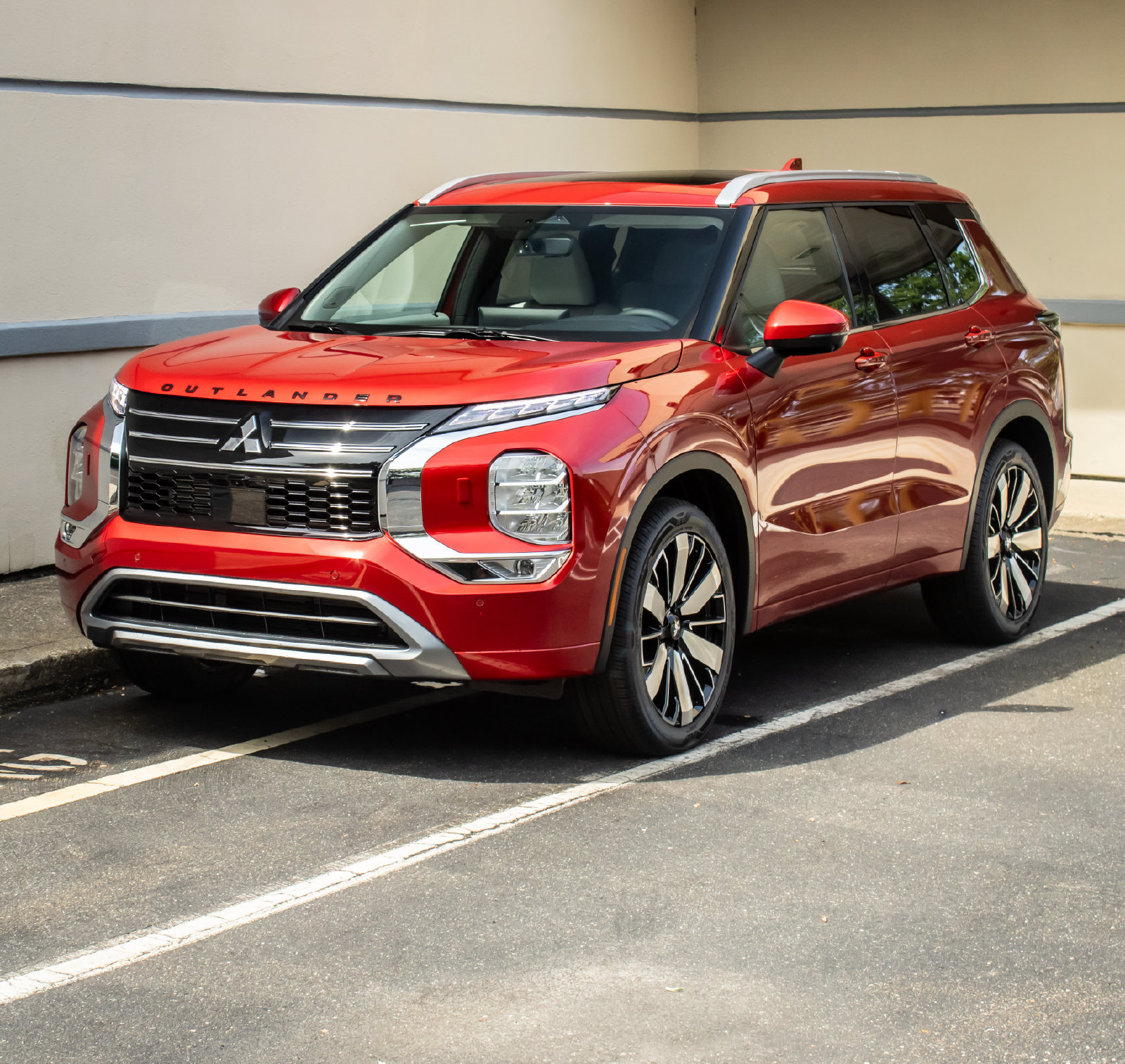 New 2026 Mitsubishi Outlander SEL AWD/4WD image 1