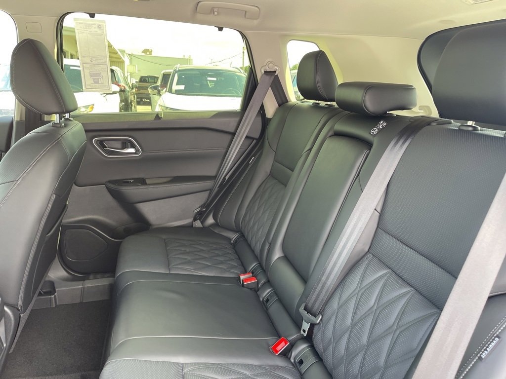 New 2026 Nissan Rogue Platinum w/ Platinum Premium Package image 19
