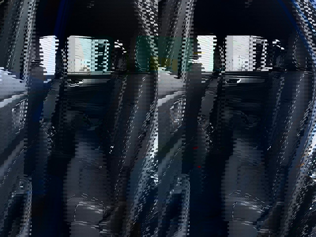 Used 2025 Volkswagen Atlas Cross Sport SE image 12