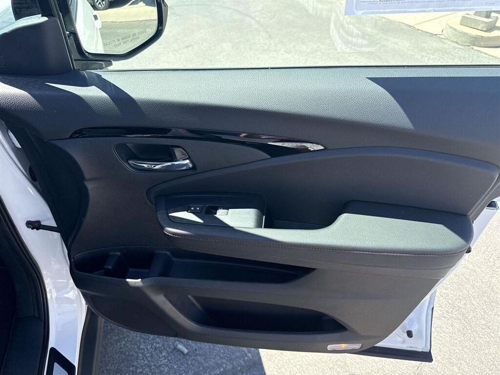 Certified 2025 Honda Ridgeline Black Edition image 27