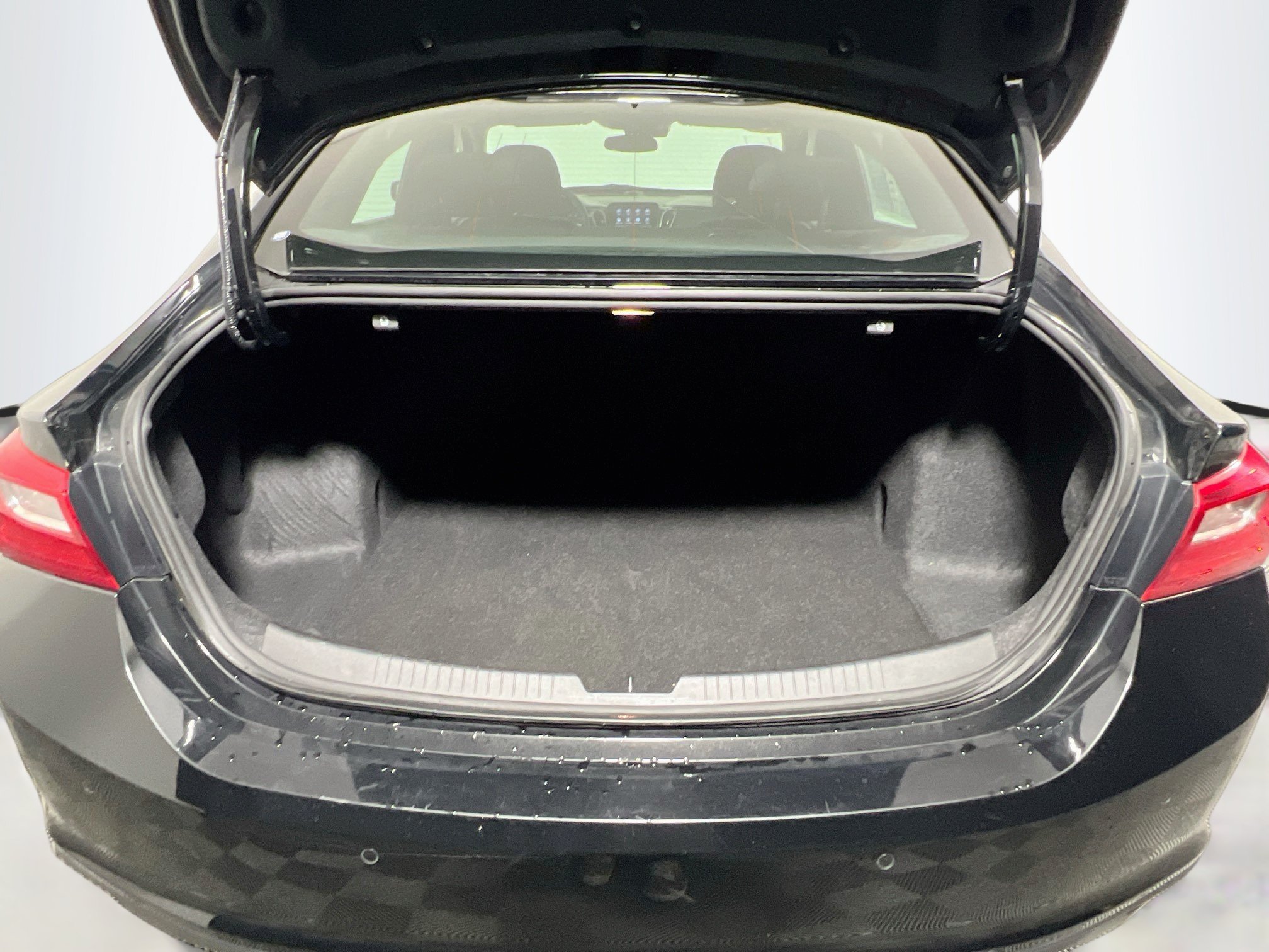 Used 2025 Chevrolet Malibu LT FWD image 34