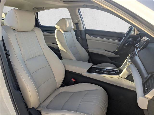 Used 2020 Honda Accord Touring image 23