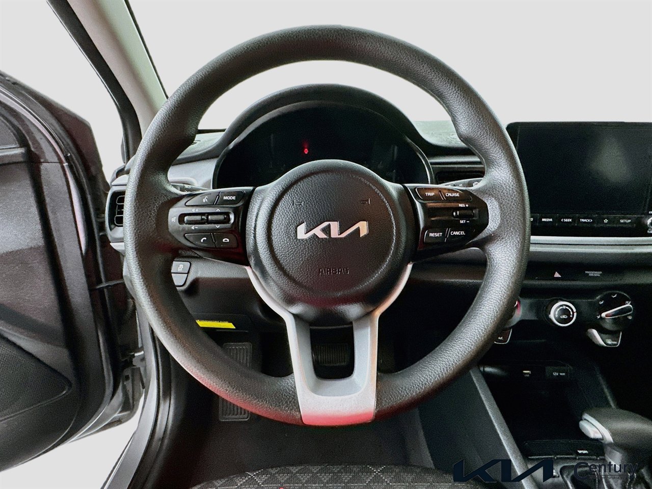 Used 2023 Kia Rio S FWD image 11