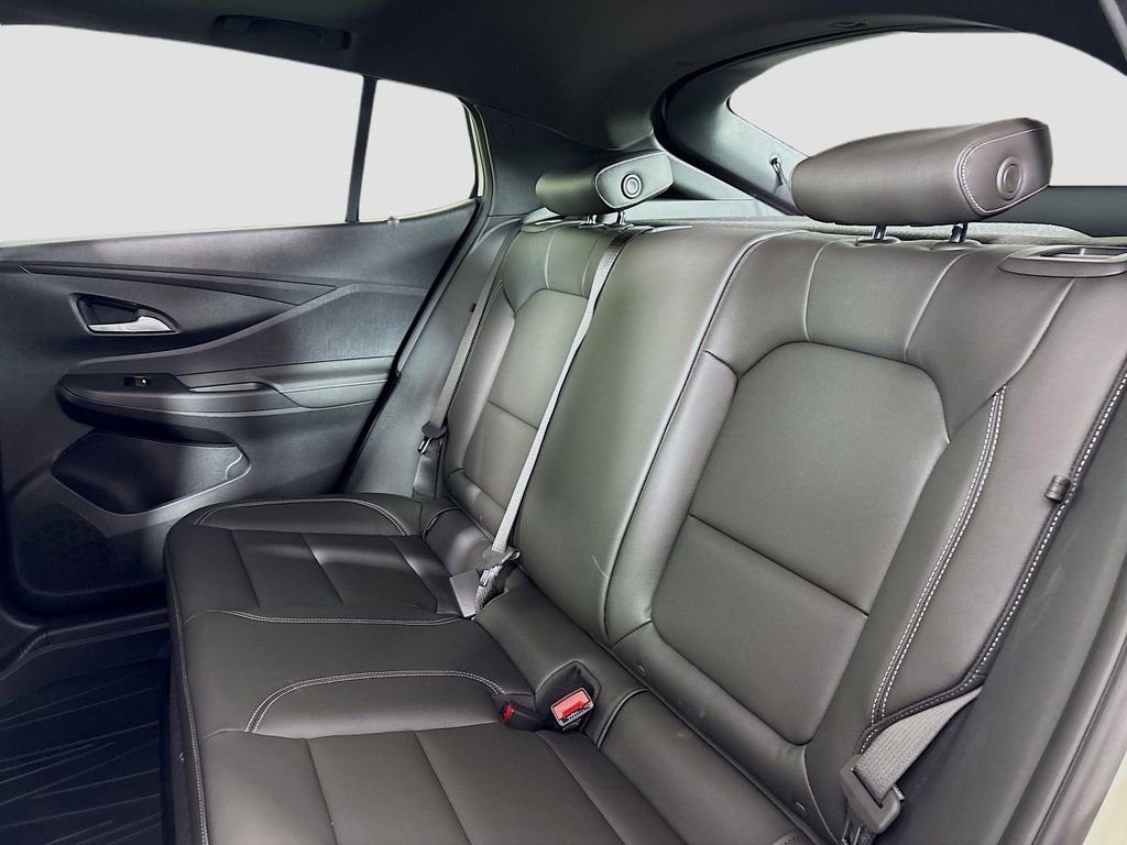 New 2026 Buick Envista Sport Touring w/ Studio Series image 24