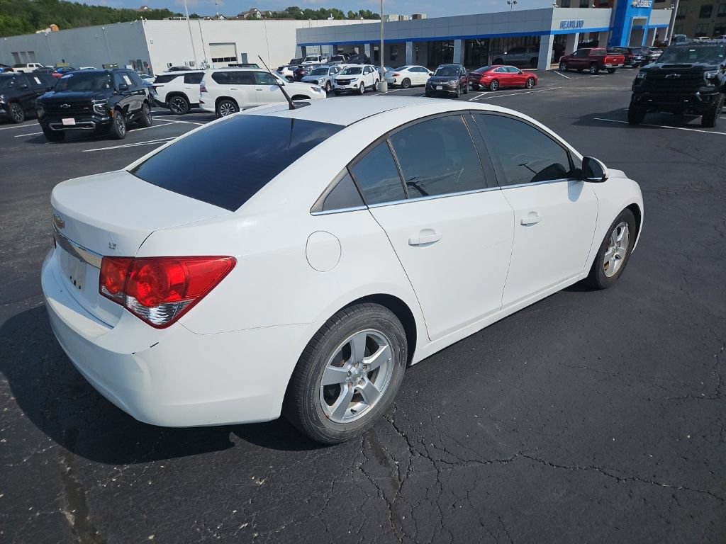 Used 2014 Chevrolet Cruze LT w/ Technology Package FWD image 6