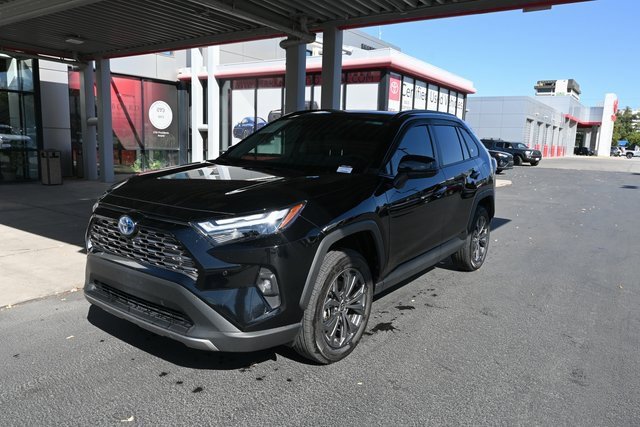 Used 2024 Toyota RAV4 Limited w/ Advanced Technology Package image 3