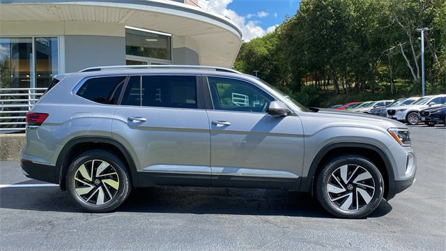 New 2026 Volkswagen Atlas SEL image 4