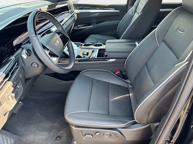 New 2026 Cadillac Escalade ESV Sport w/ LPO, Floor Liner Package AWD/4WD image 22