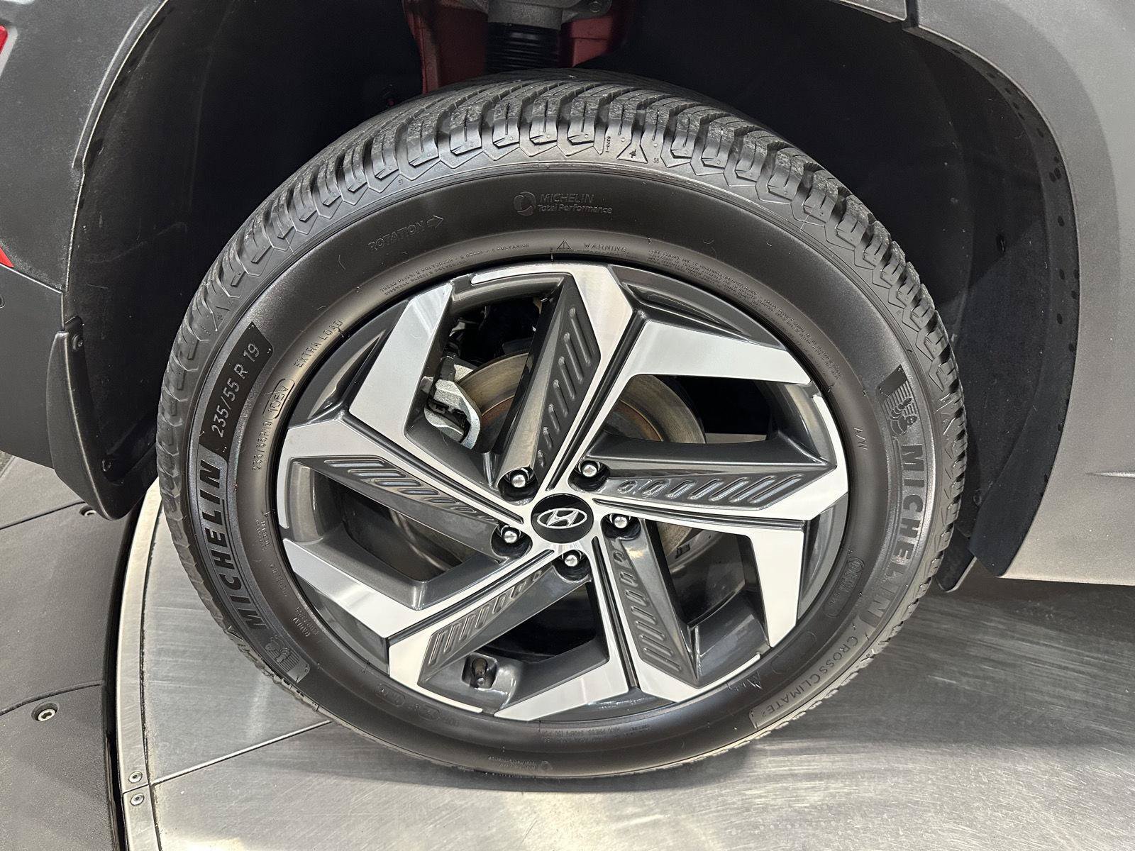 Used 2022 Hyundai Tucson Limited AWD/4WD image 11