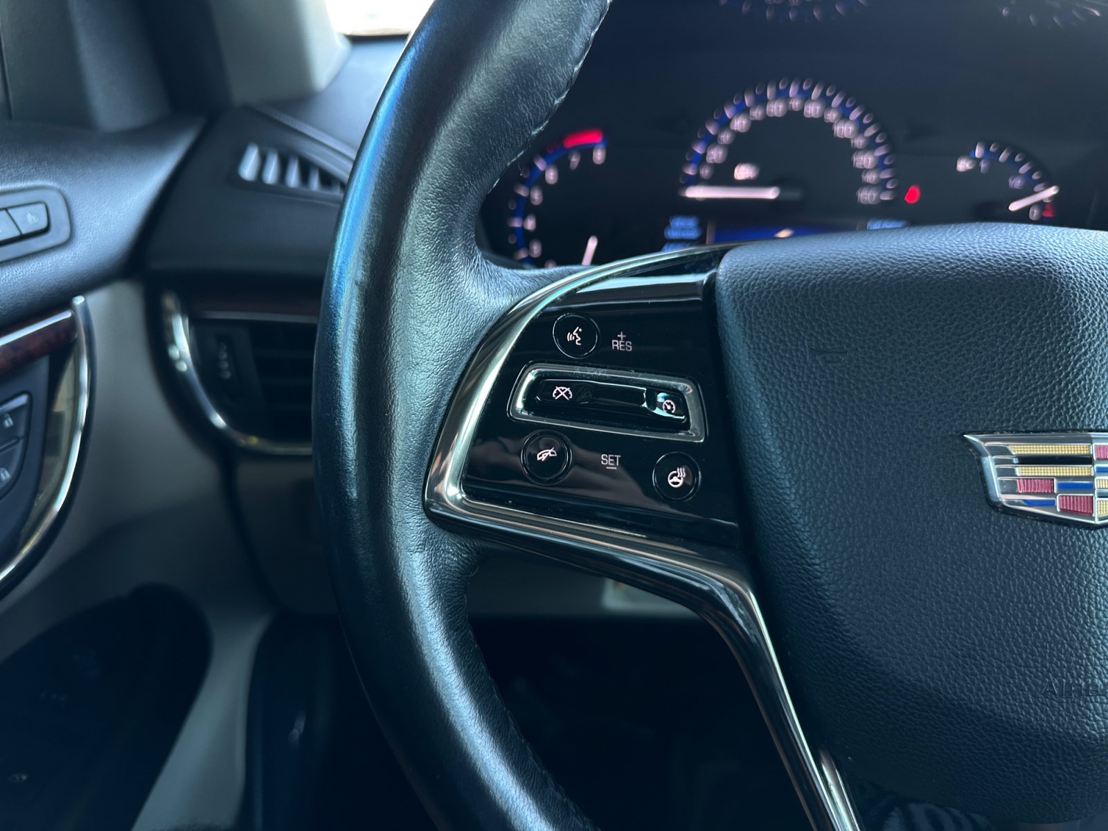 Used 2015 Cadillac ATS Luxury w/ Sun And Sound Package RWD image 18