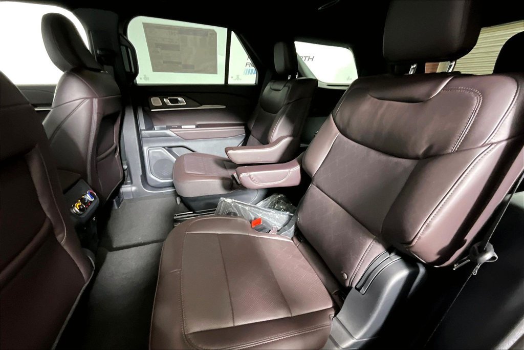 New 2026 Ford Explorer Platinum RWD image 10