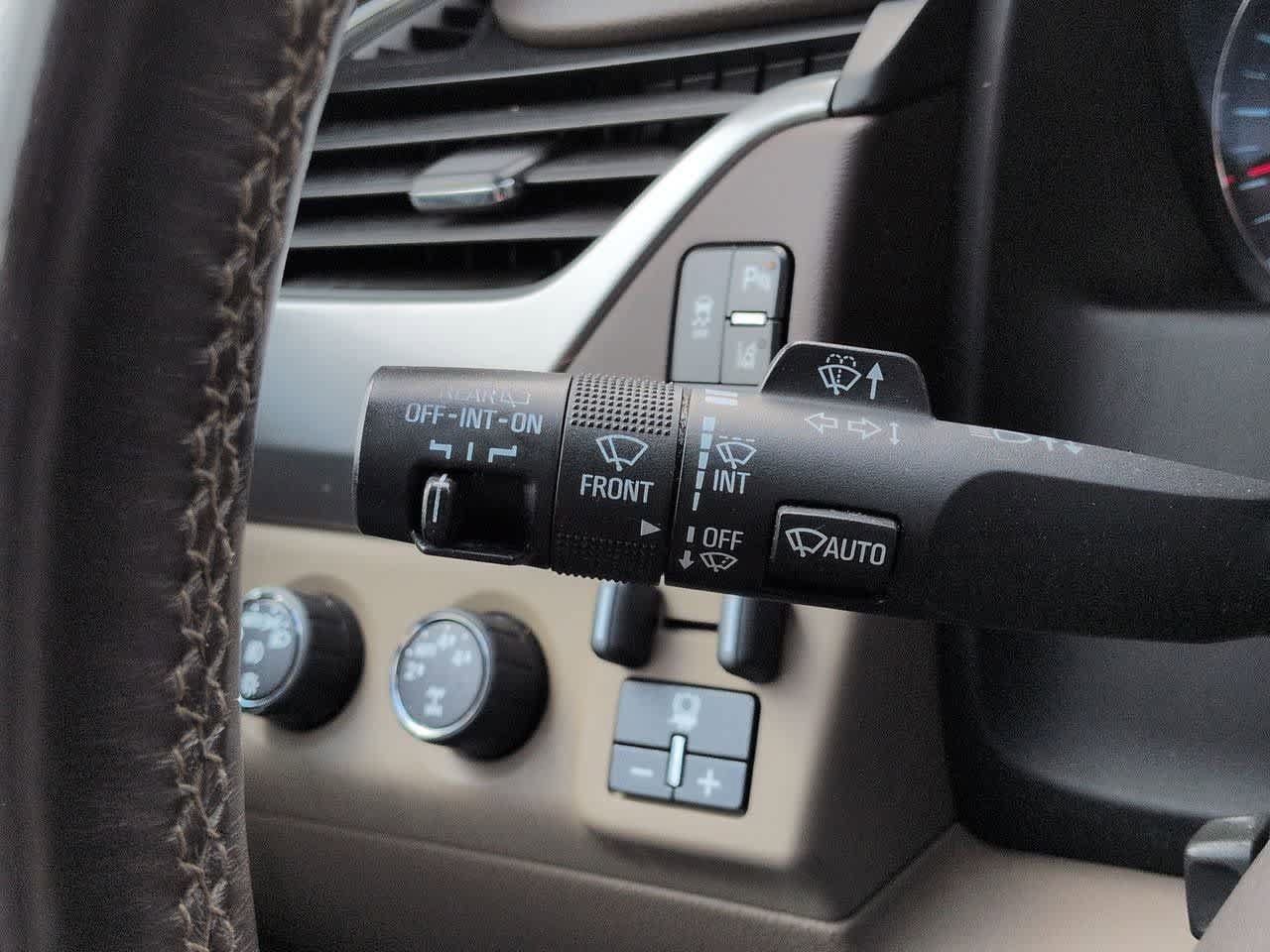 Used 2015 Chevrolet Suburban LTZ AWD/4WD image 26