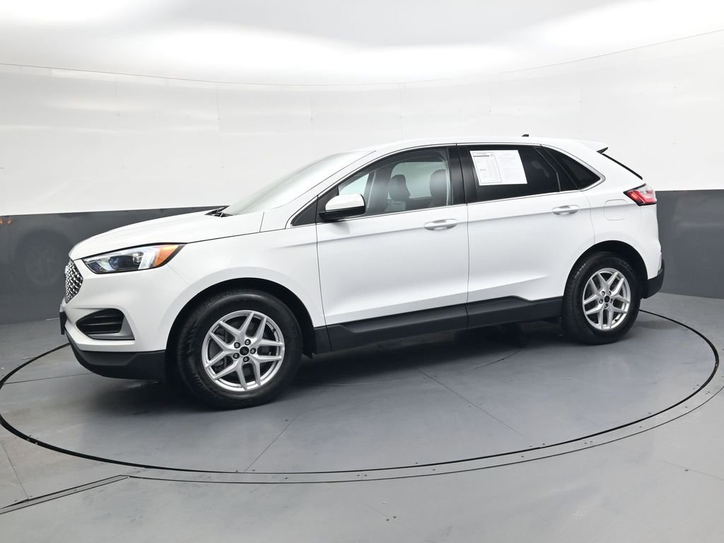 Used 2023 Ford Edge SEL image 8