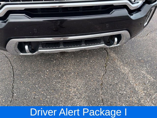 Certified 2021 GMC Sierra 2500 Denali w/ Denali Black Diamond Edition AWD/4WD image 8