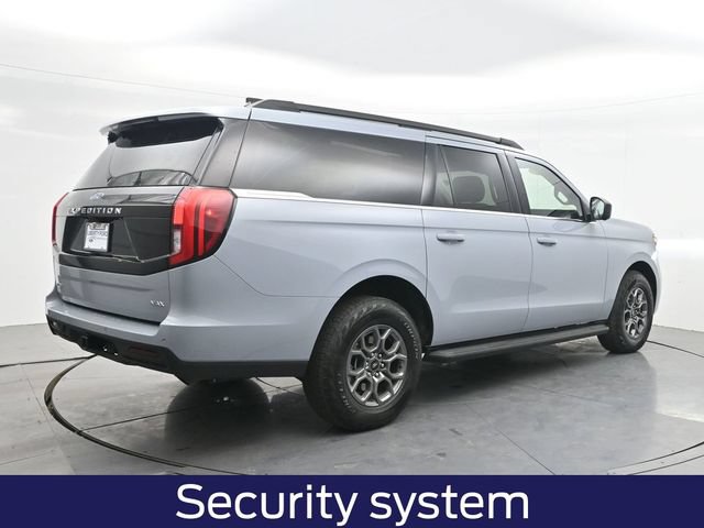 Used 2025 Ford Expedition Max Active AWD/4WD image 7