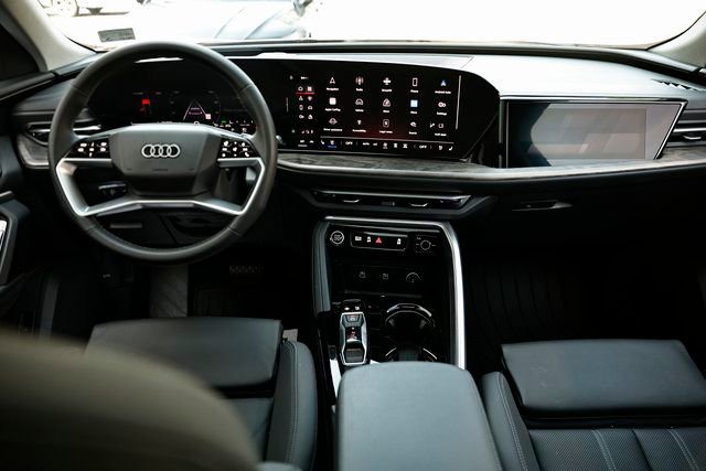 Used 2025 Audi Q5 Prestige image 25