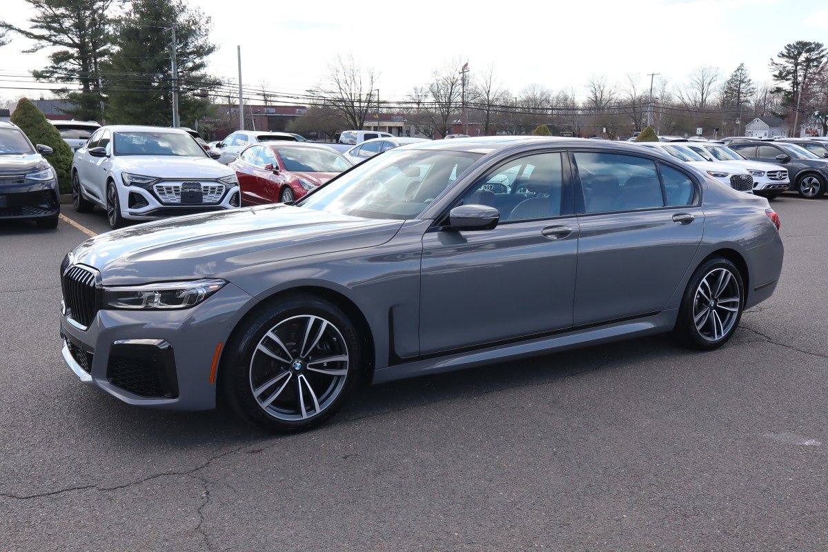 Used 2022 BMW 750i xDrive w/ Luxury Rear Seating Package
