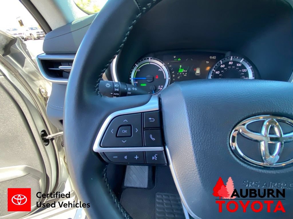 Certified 2024 Toyota Highlander XLE AWD/4WD image 43