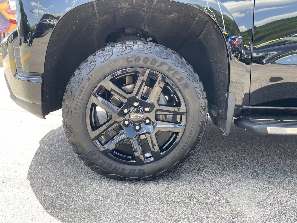 Used 2021 Chevrolet Silverado 1500 LT Trail Boss w/ Convenience Package II AWD/4WD image 9