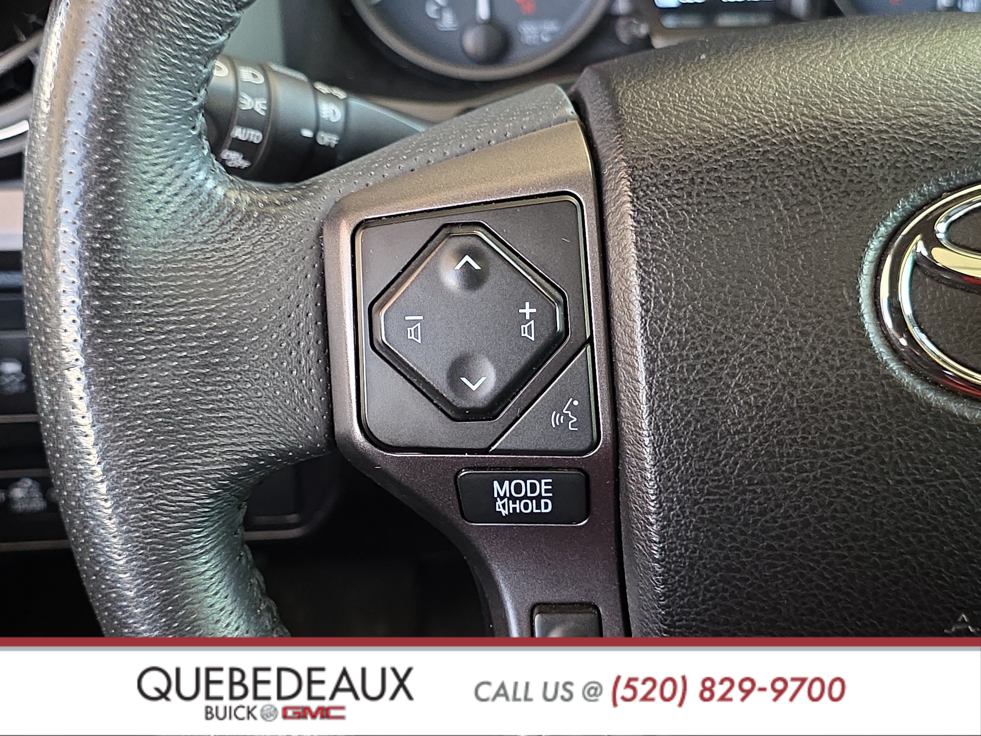 Used 2022 Toyota Tacoma TRD Sport w/ TRD Premium Sport Package AWD/4WD image 15