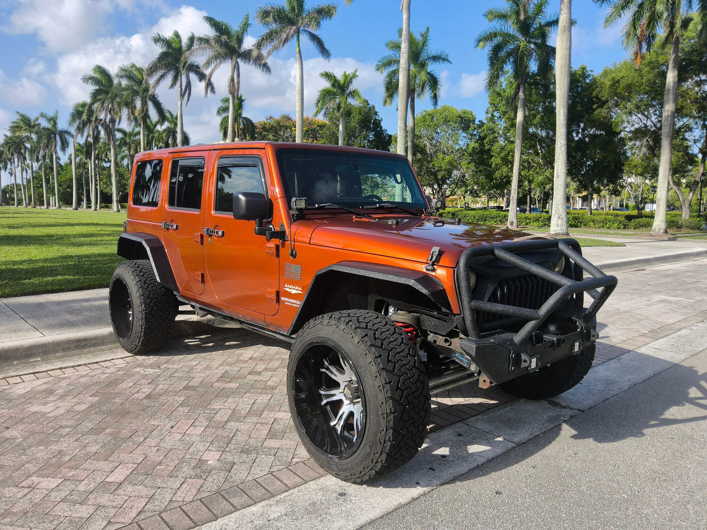 Used 2014 Jeep Wrangler Unlimited Sahara w/ Dual Top Group