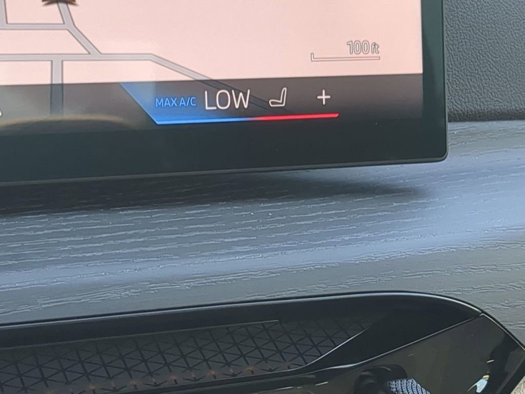 New 2026 BMW 330i Sedan w/ Premium Package image 23