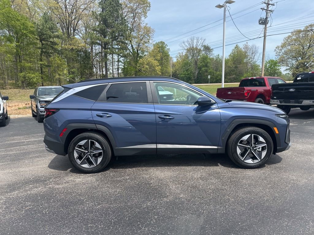 Used 2025 Hyundai Tucson SEL image 2