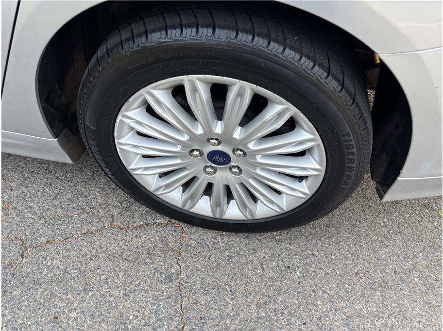 Used 2014 Ford Fusion SE w/ Equipment Group 502A image 9