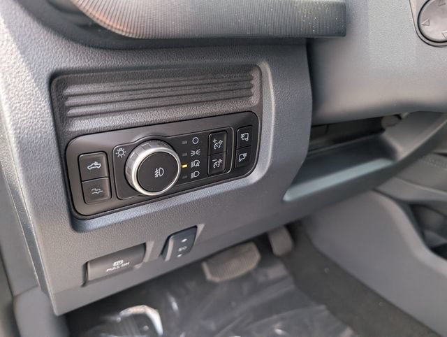 New 2026 Ford F250 Platinum AWD/4WD image 17