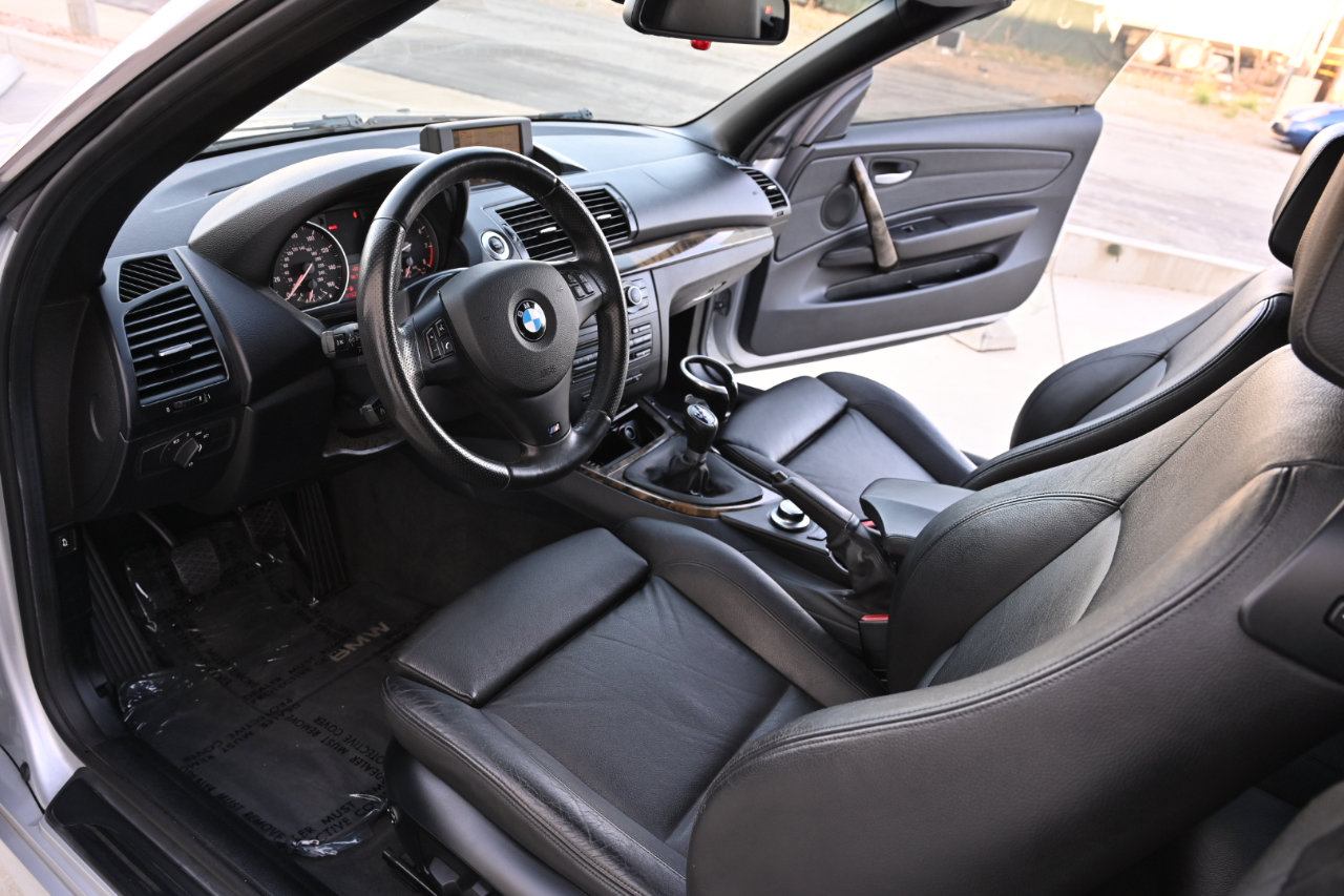 Used 2008 BMW 135i Convertible RWD image 11