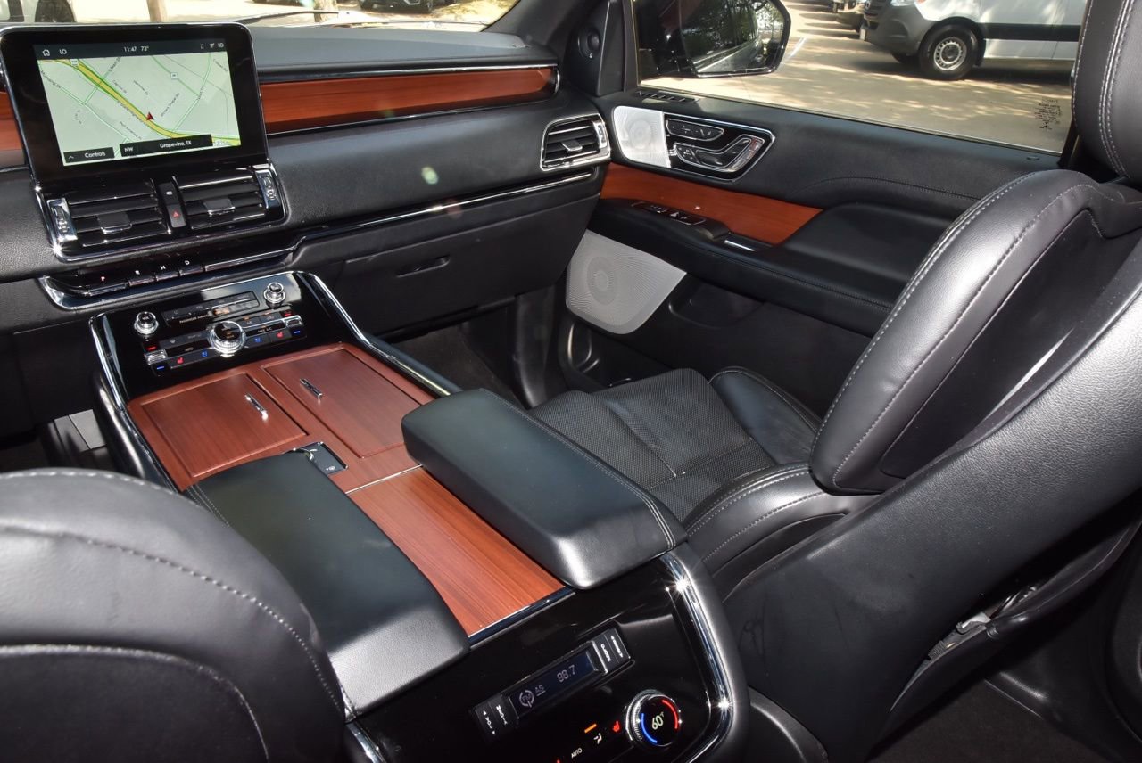 Used 2021 Lincoln Navigator Reserve w/ Luxury Package image 18