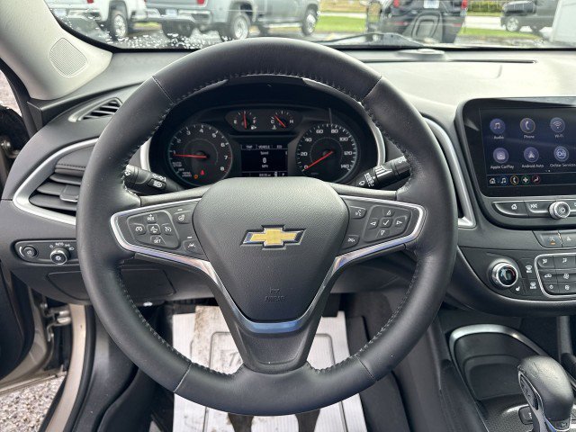 Certified 2022 Chevrolet Malibu LT w/ Leather Package image 11