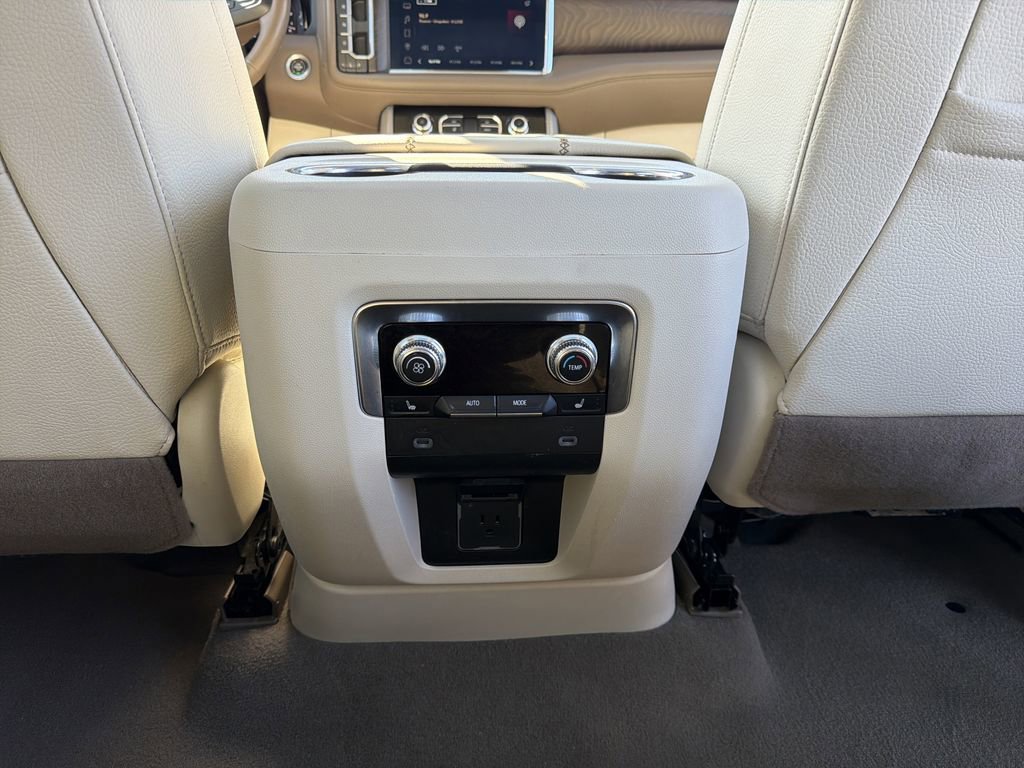 Used 2023 GMC Yukon Denali image 25