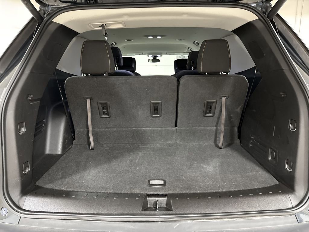 Used 2018 Chevrolet Traverse LT FWD image 24
