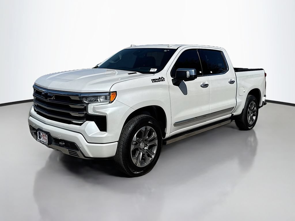 Used 2023 Chevrolet Silverado 1500 High Country w/ Technology Package AWD/4WD image 3
