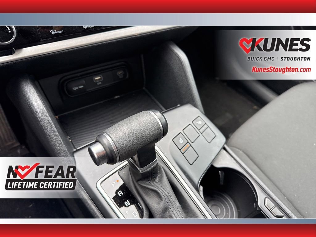 Used 2025 Kia Sportage LX image 32