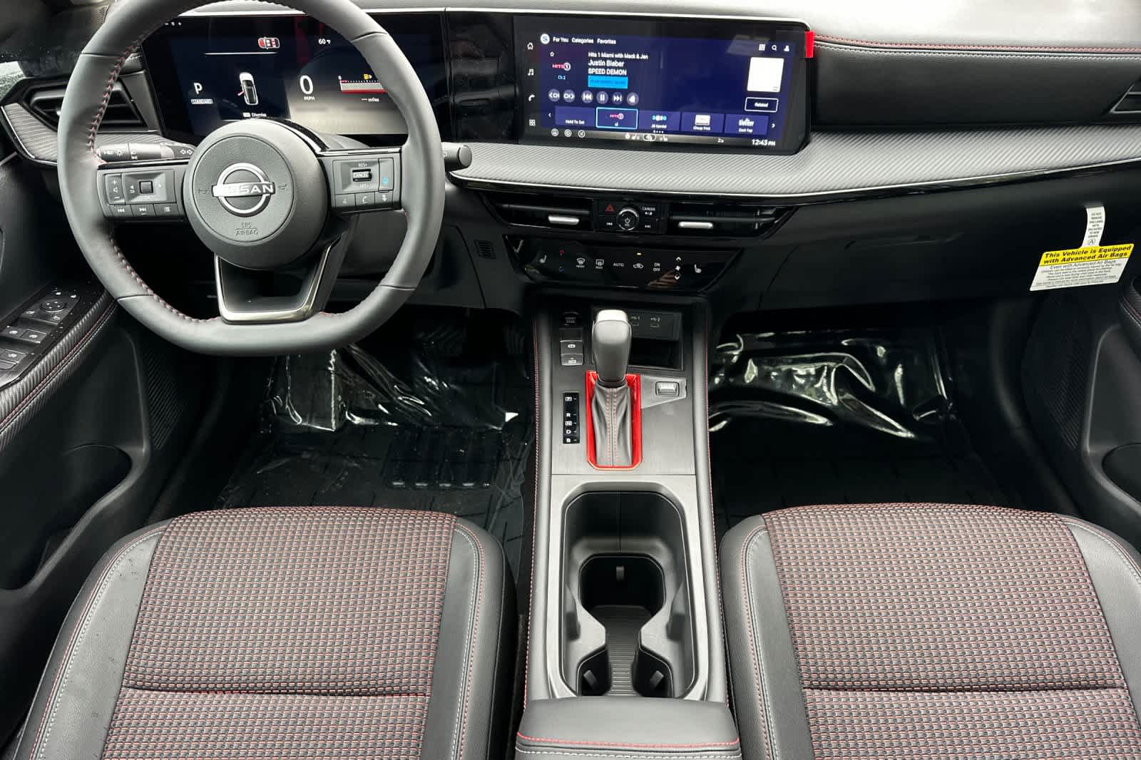 New 2026 Nissan Kicks SR AWD/4WD image 3