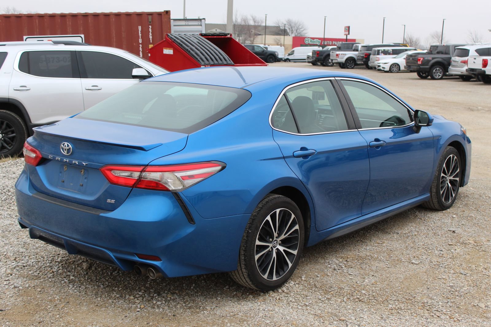 Used 2018 Toyota Camry L image 6