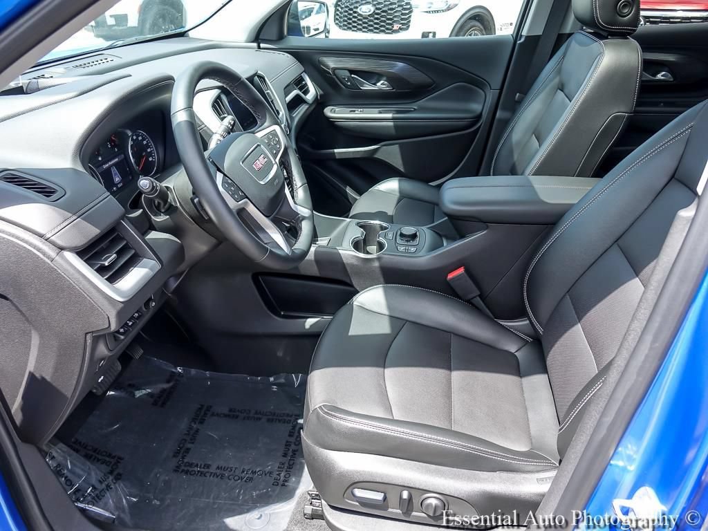 Certified 2024 GMC Terrain SLT w/ Tech Package FWD image 10
