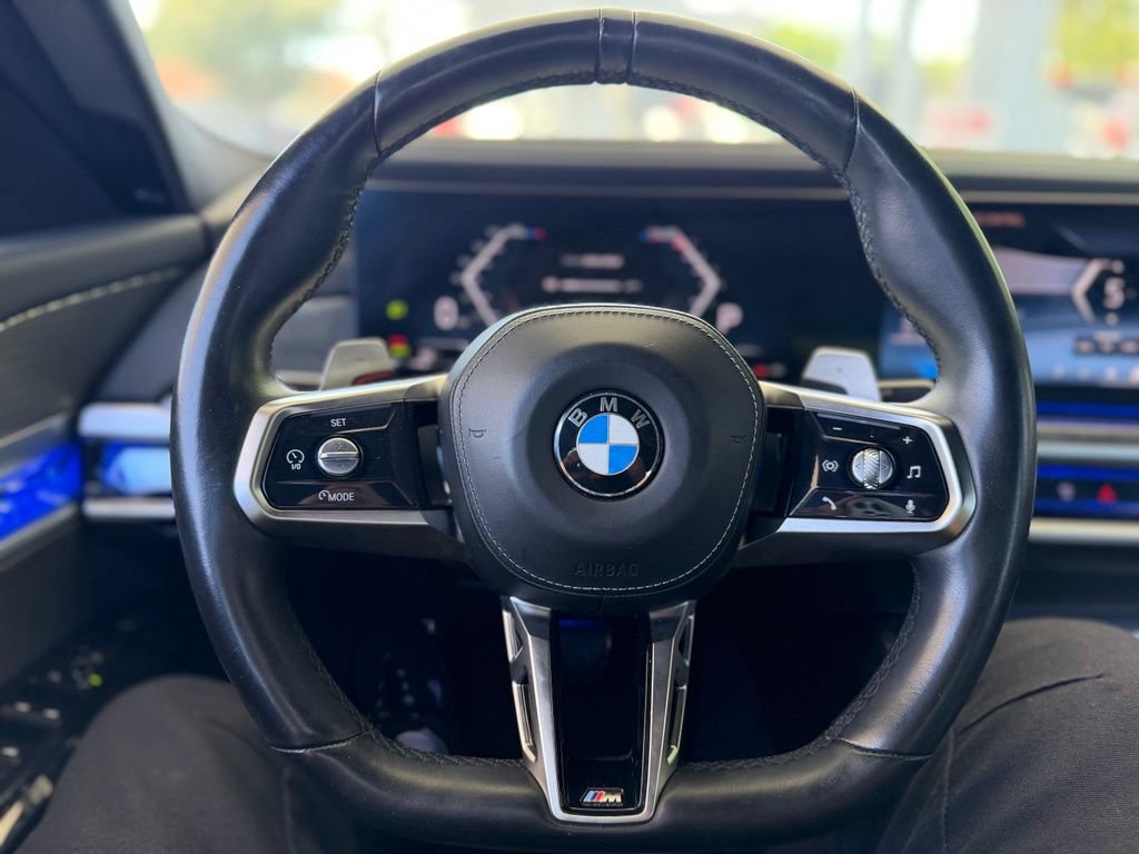 Used 2024 BMW 740i RWD image 6